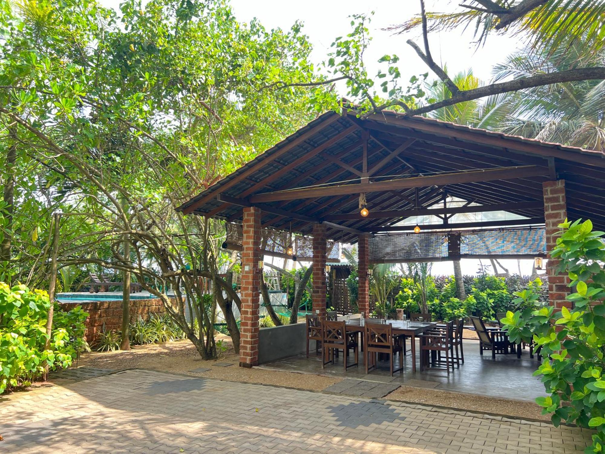 Lohas Beach Resort Villa Kalutara Exterior foto